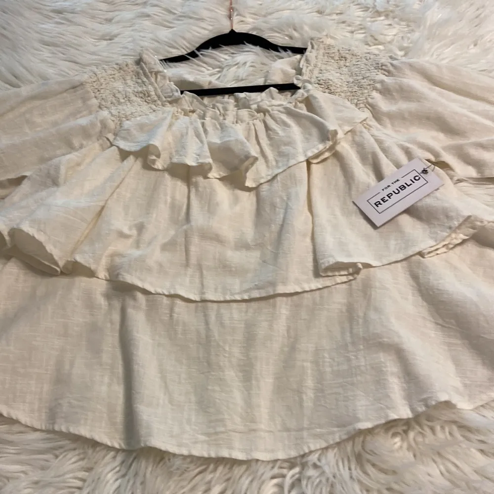 For the Republic Women’s Blouse size L length 22” bust 36” with 3/4 sleeves - Image 12