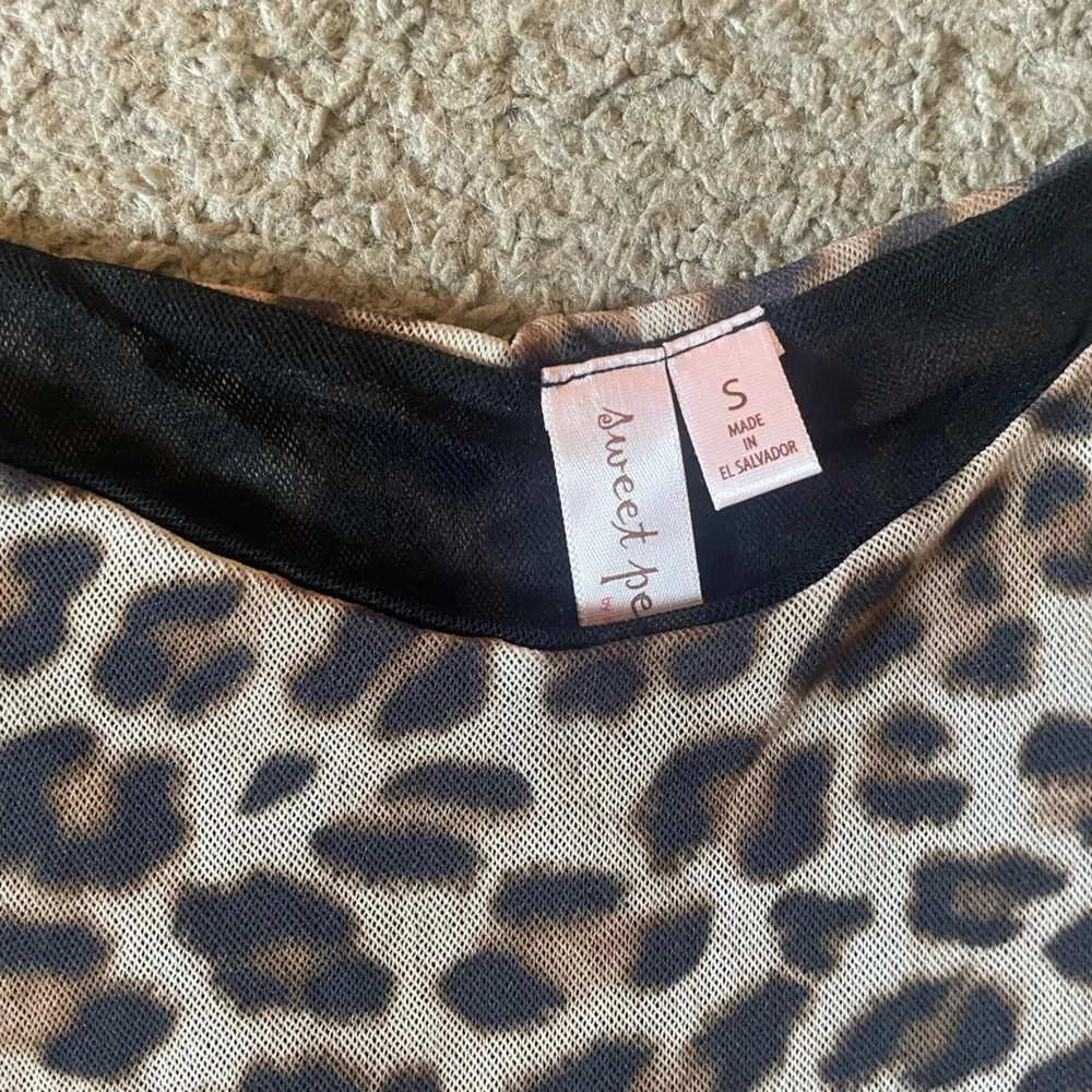 Sheer Animal Print Tank Top Black - Image 4