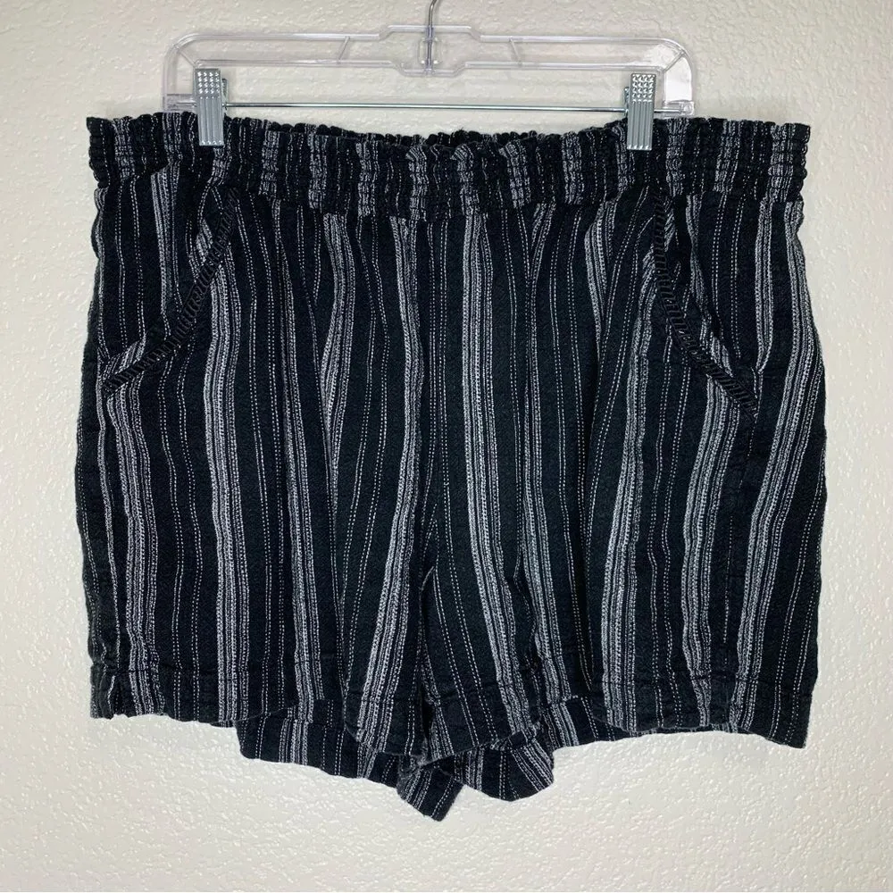 Briggs Linen Blend Drawstring Striped Pull On Women’s Short - Image 2