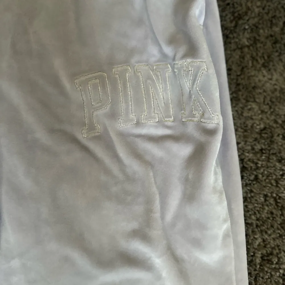 PINK Victoria's Secret Light Purple Sweatpants - Image 2
