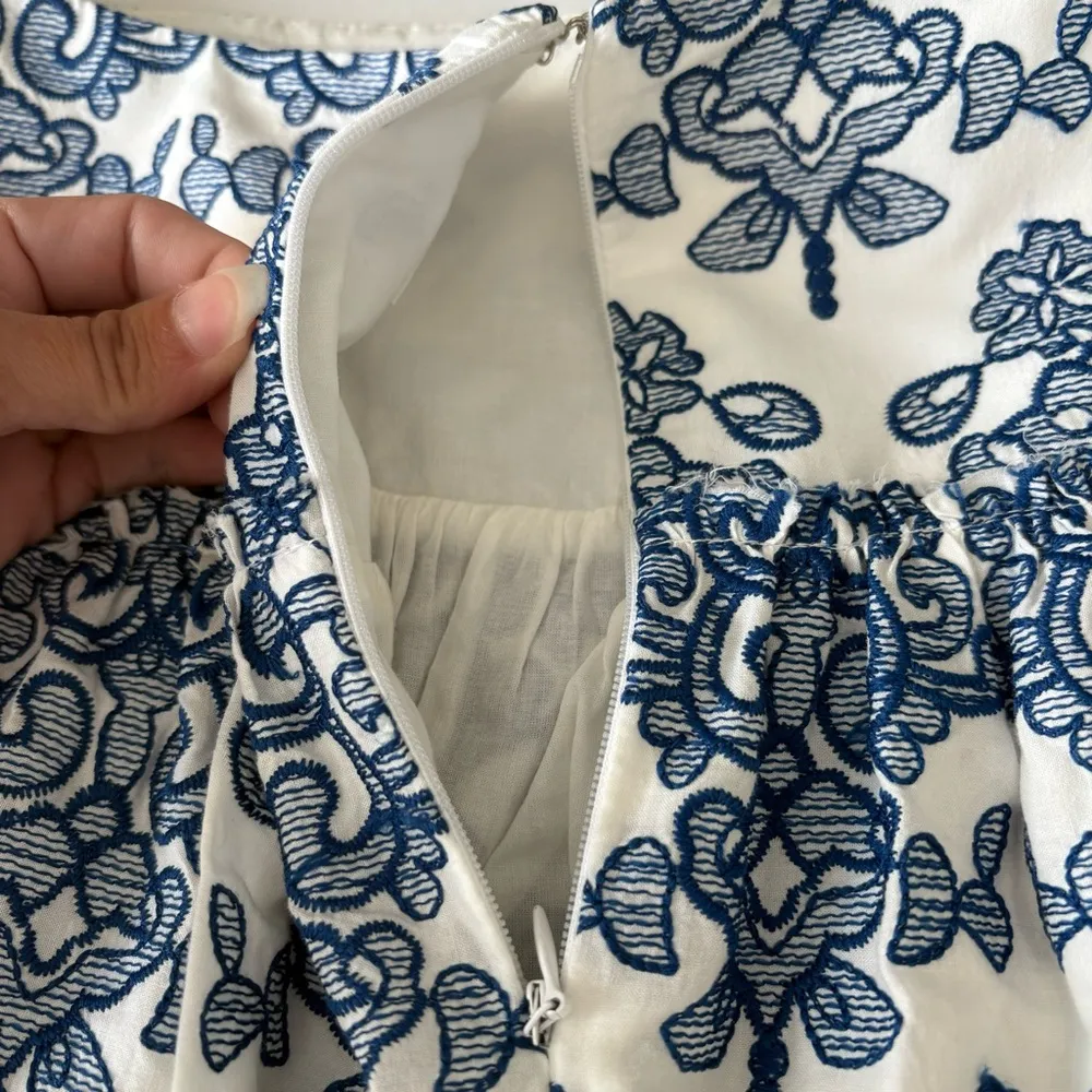 Nicholas Ruffle mini skirt embroidered floral white and blue size 6 - Image 8