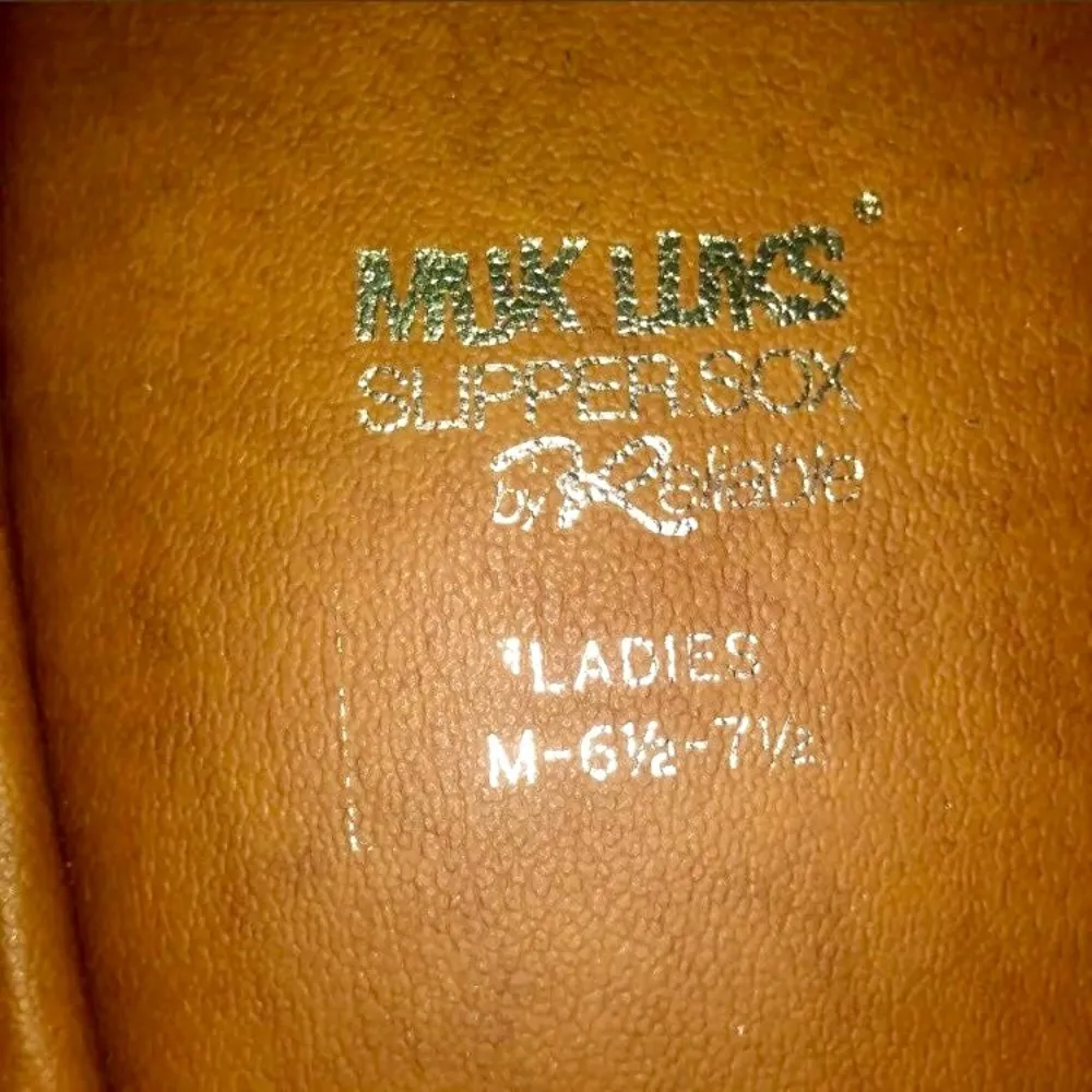 Muk Luks by Reliable red native ladies Slipper Sox Size 6.5 - Image 5