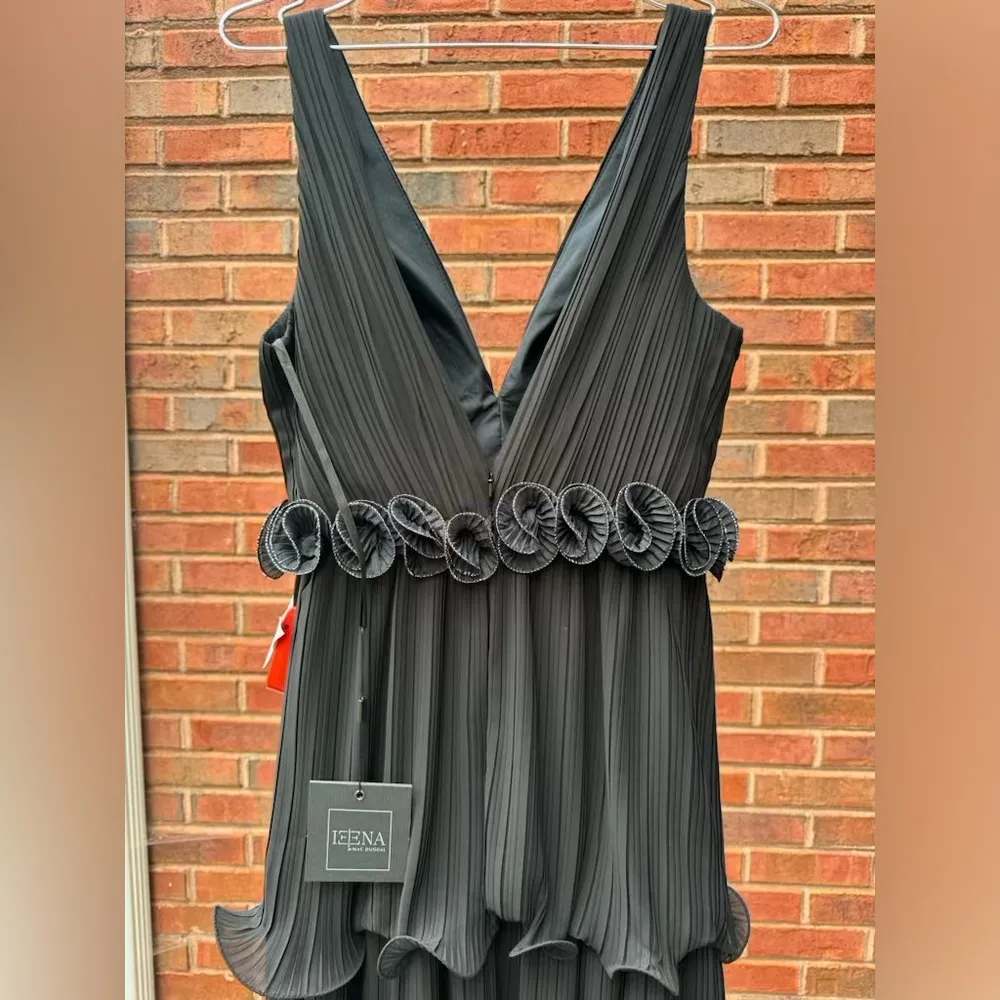New IEENA for Mac Duggal Plunge Neckline Rosette Pleated A-Line Black Gown Form - Image 8