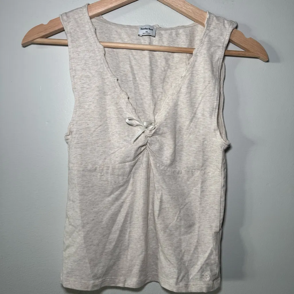Aritzia Sunday best Lightweight Tank Top Sz XS Women’s - Image 3