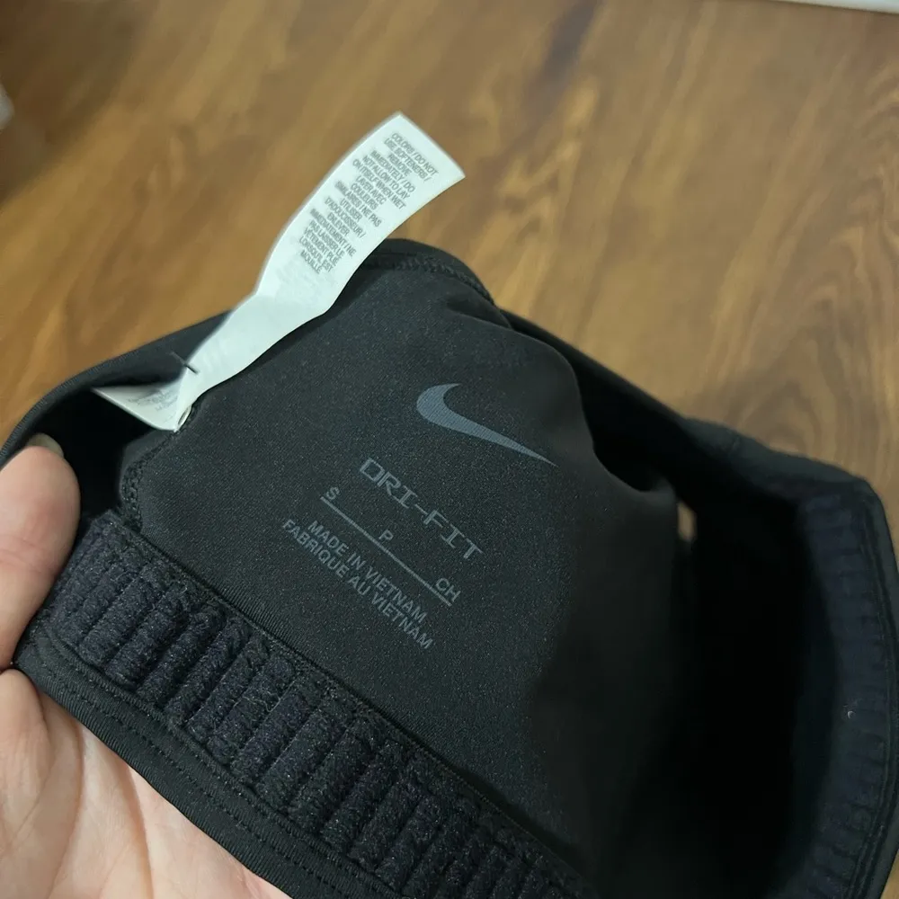 NWT Nike Black Medium Support Non Padded Swoosh 2.0 Sports Bra Size Small - Image 6