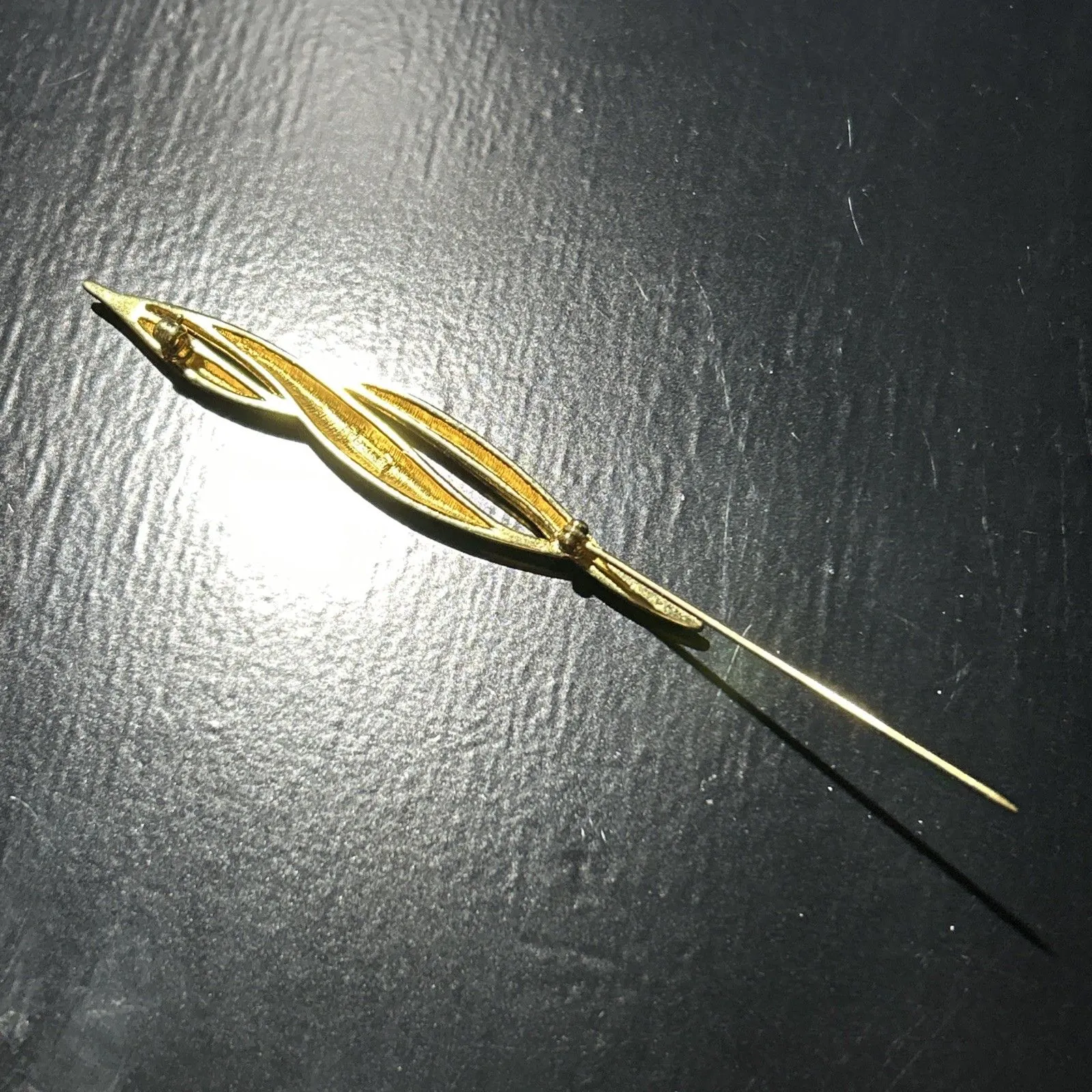 Vintage Monet Gold Tone Swirled Modernist Brooch Pin Costume Signed - Image 4