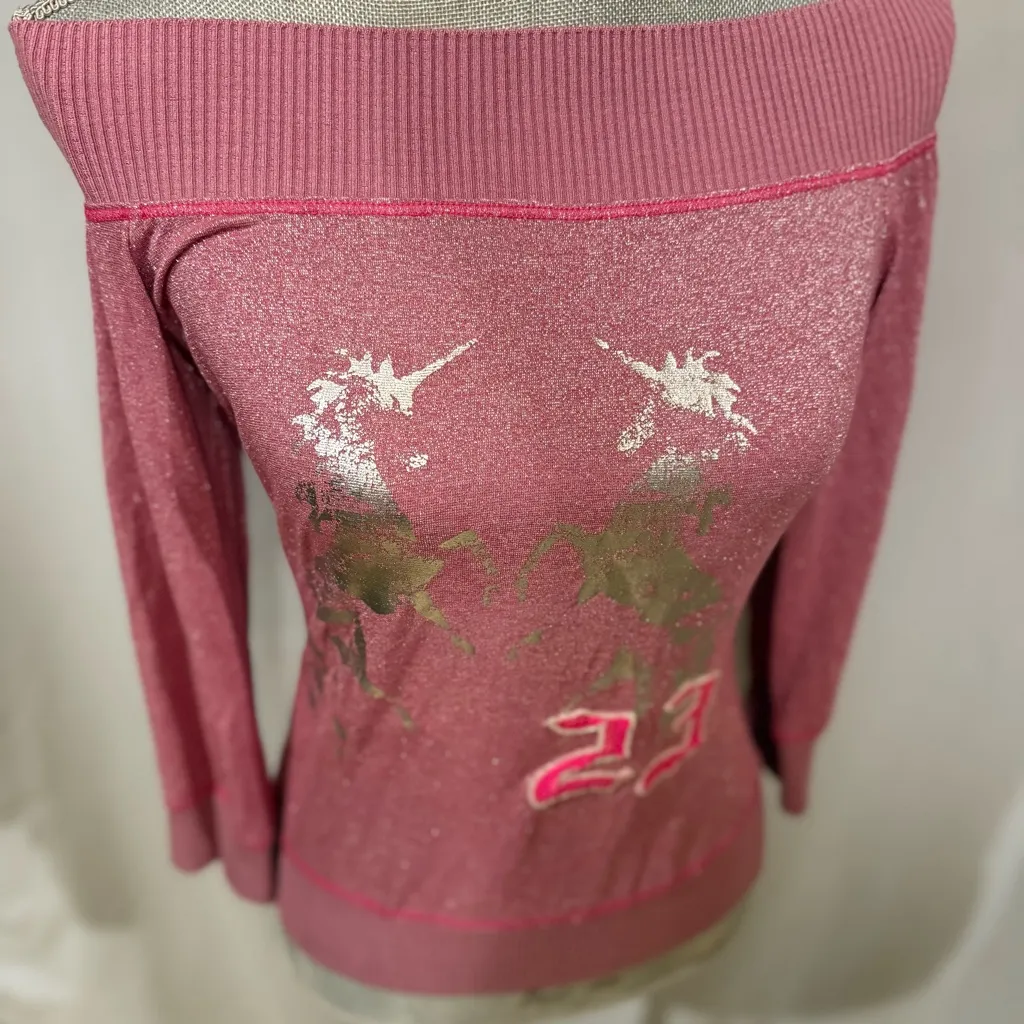 VTG Bebe Pink Sparkle Unicorn Top Y2K McBling 23 Sequins Metallic Jersey M - Image 4