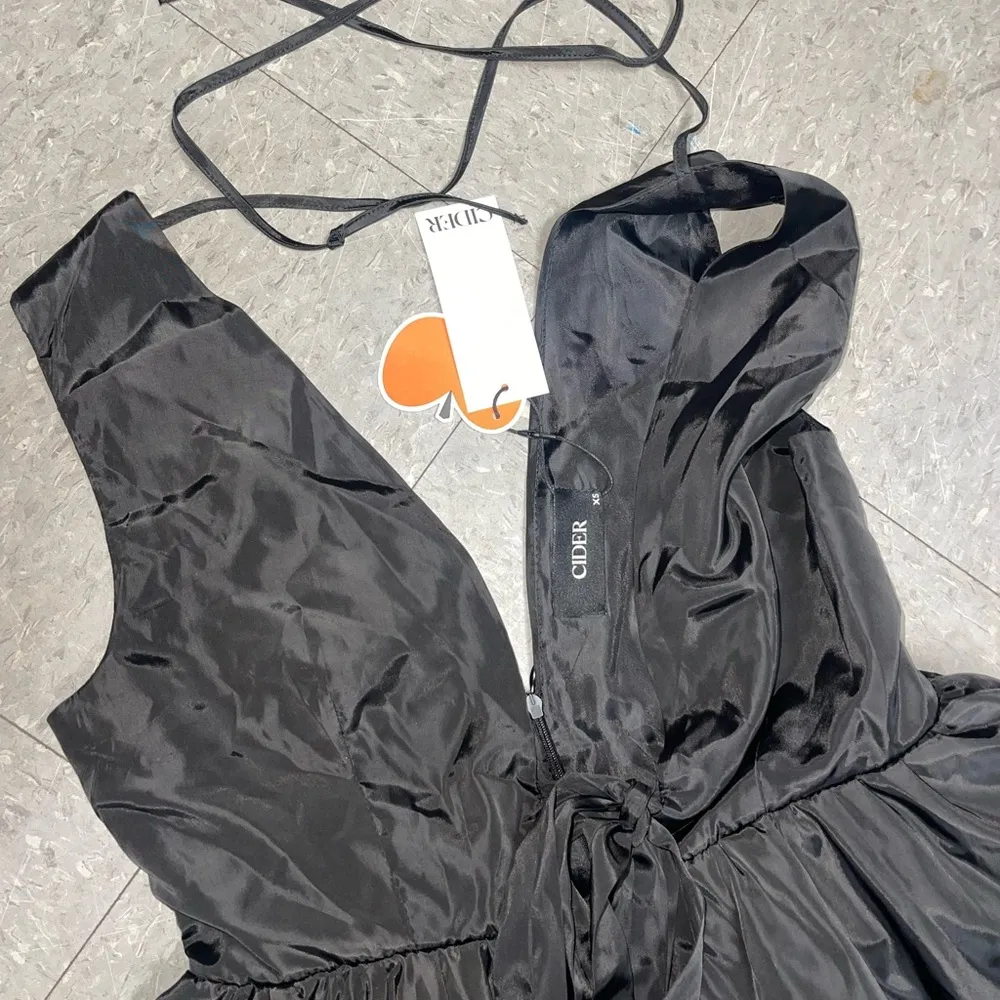 Bubble Hem Mini Dress - Image 4