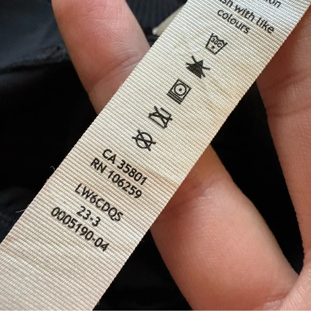 LULULEMON Dance Studio Mid-Rise Crop‎ 25" Black Size 10 - Image 7