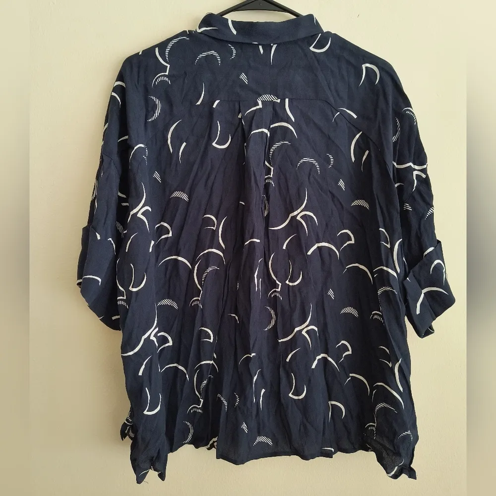 & other Stories Women Navy Printed Short Sleeve Oversized Shirt Top 10 - Image 3