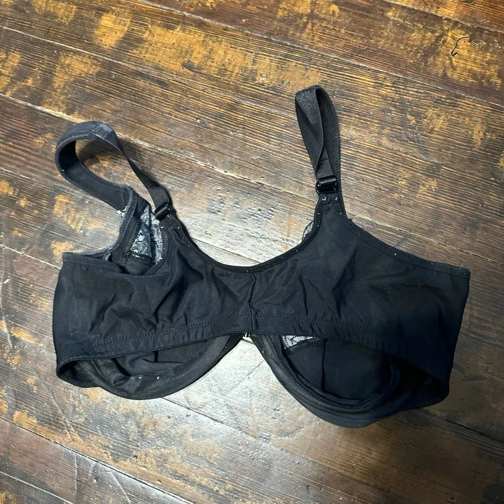 Glamorise black unlined Front Closure full figure 44DD Lacy Bra Size undefined - Image 2