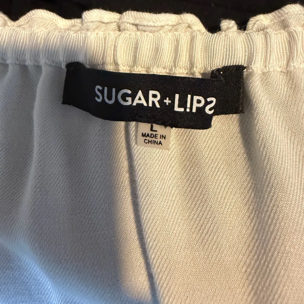 Sugar Lips Off-Shoulder Embroidered Boho Peasant Top Size Large - Image 9