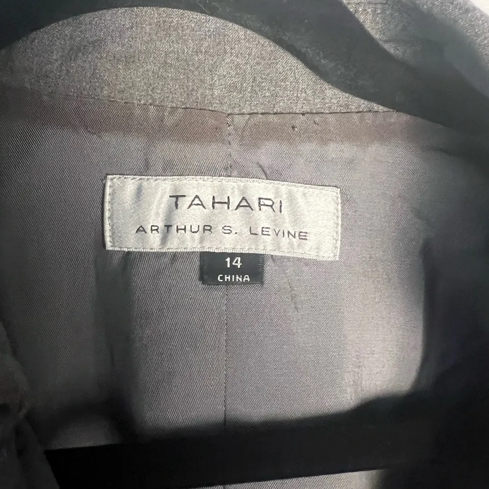 Tahari Gray Blazer Professional Suit Jacket - Image 5