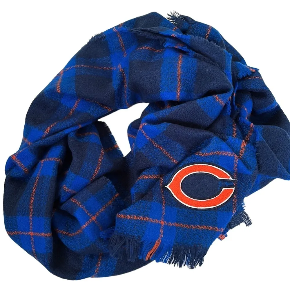 NWT Chicago Bears Fringed Blanket Scarf Blue - Image 5