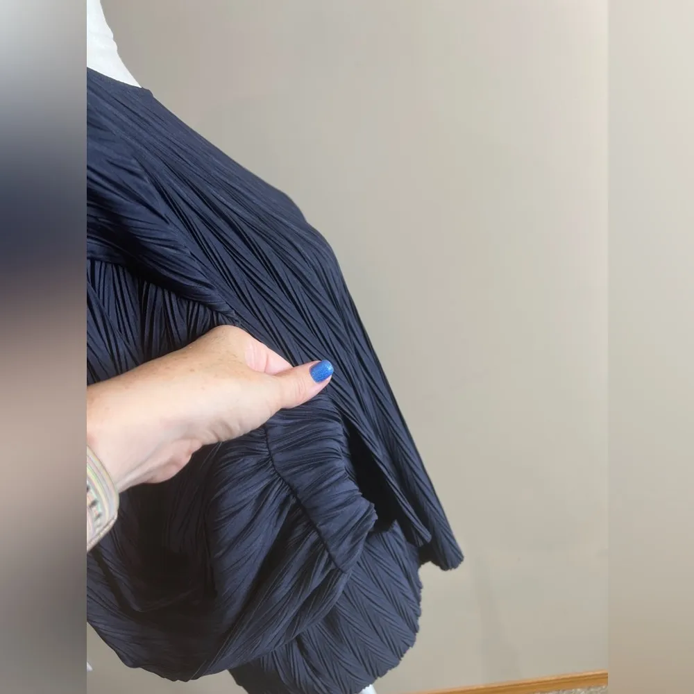 Zara navy blue textured bat wing blouse small - Image 7