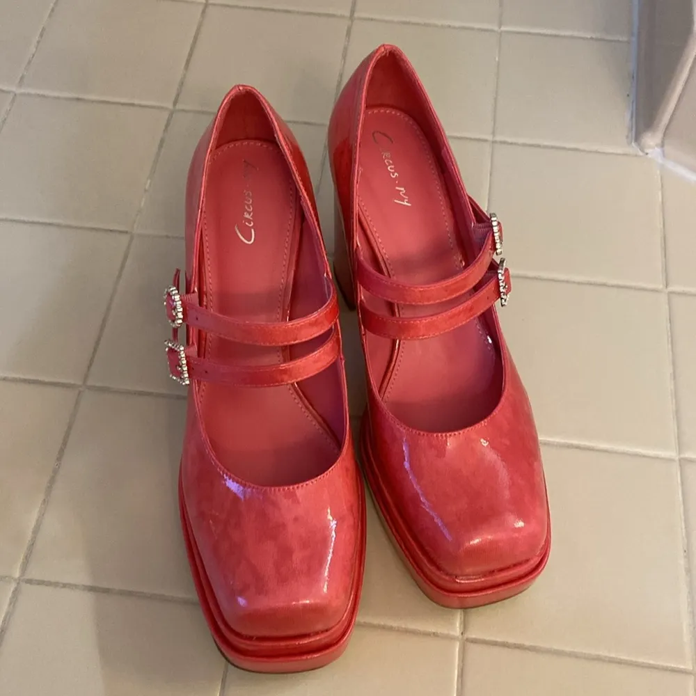 Circus NY by Sam Edelman Mary Jane platform. 7.5 - Image 3