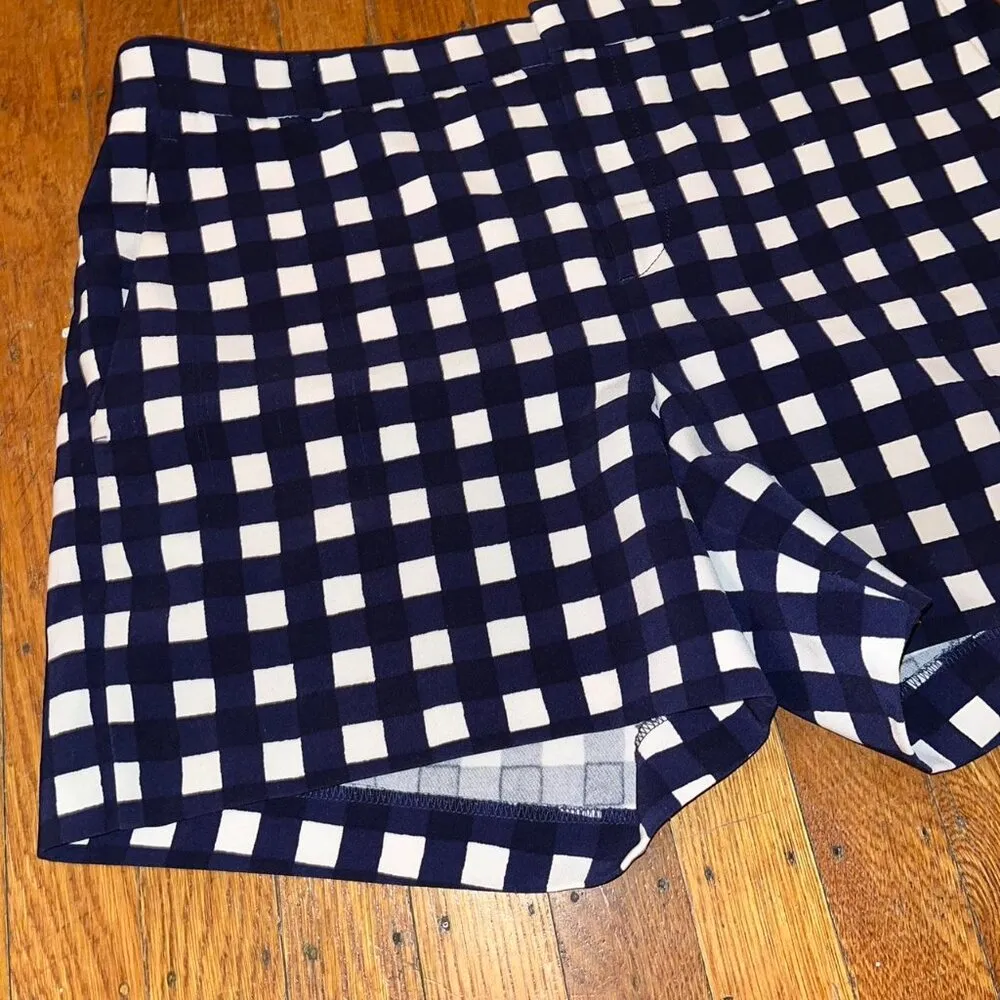 Banana Republic Ryan Fit Navy And White Gingham Shorts - Image 3