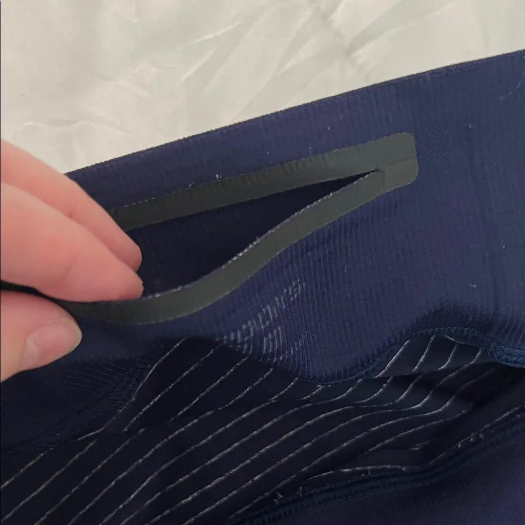 Brooks Gradient Streaker Running Tight Size Medium - Image 9