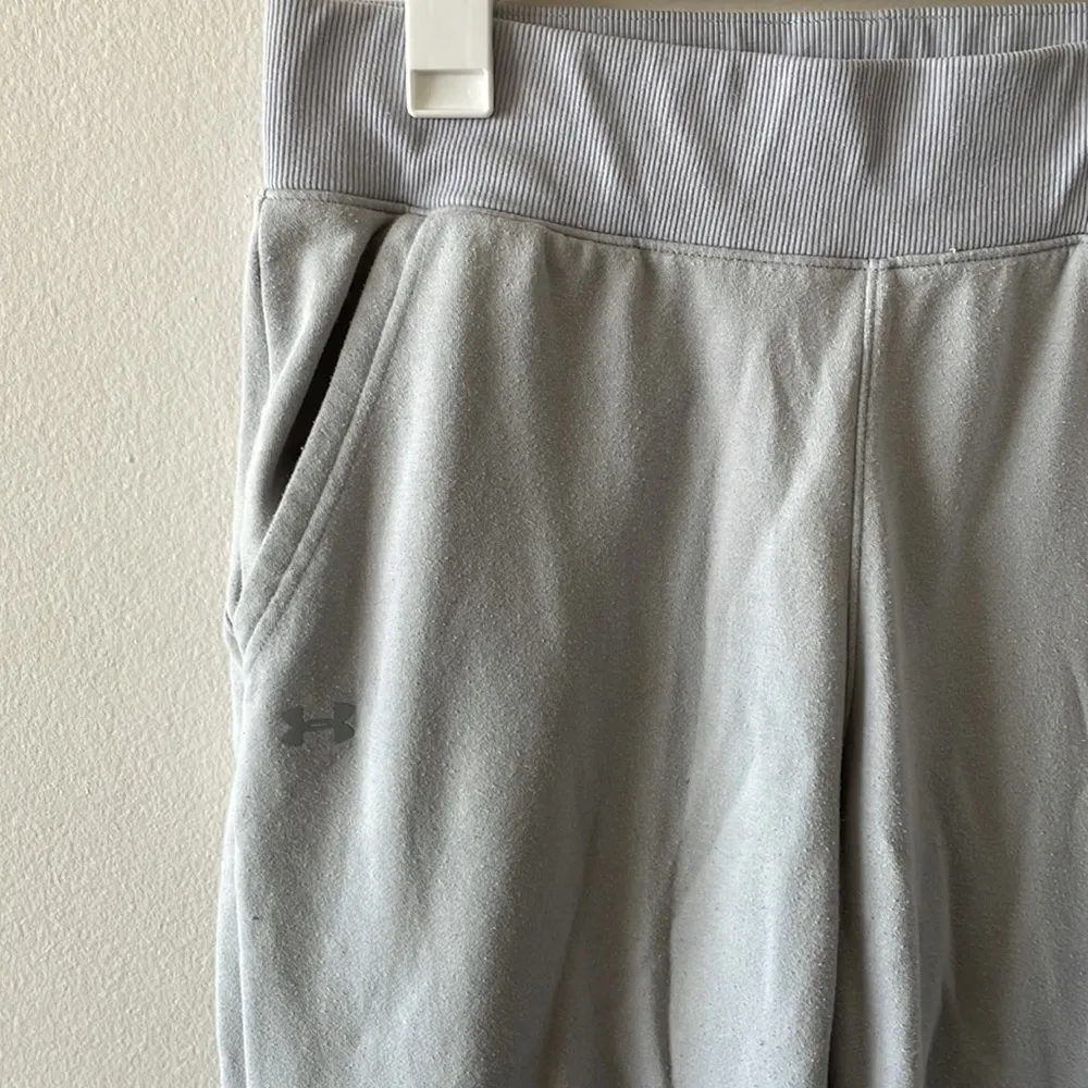 Under Armour Sweatpants Size M - Image 2