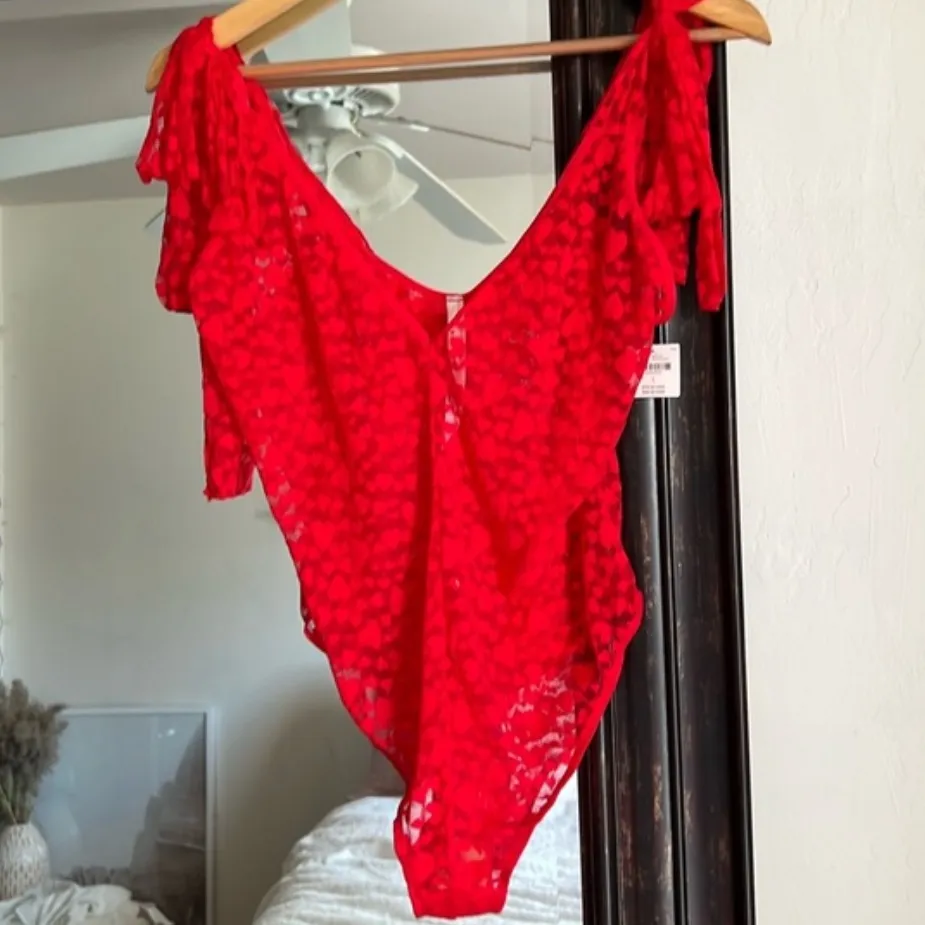 Anthropologie  Flocked Red Bow Shoulder Bodysuit NEW - Image 3