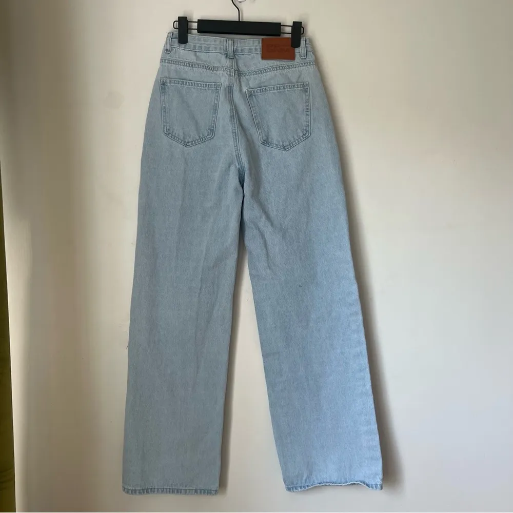 Sevina Light Wash Straight Leg Rip Knee High Rise Jeans 4 - Image 8