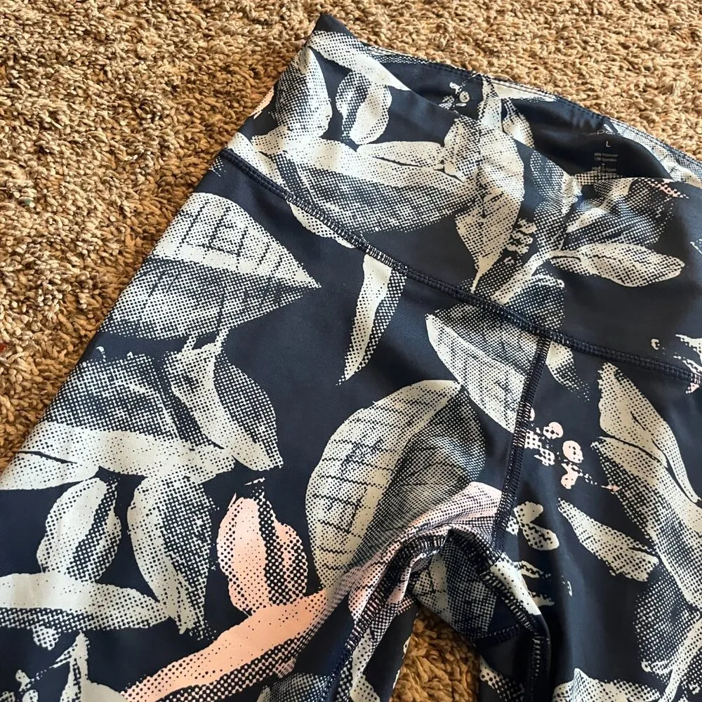 Apana 🌺  patterned athletic crops - Image 2