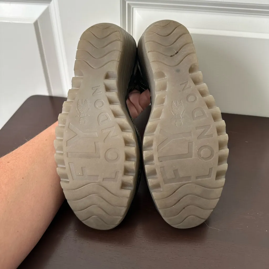 Fly London Ydel Sandals Perforated Wedge Heels White Leather Womens Size 8.5 - Image 5