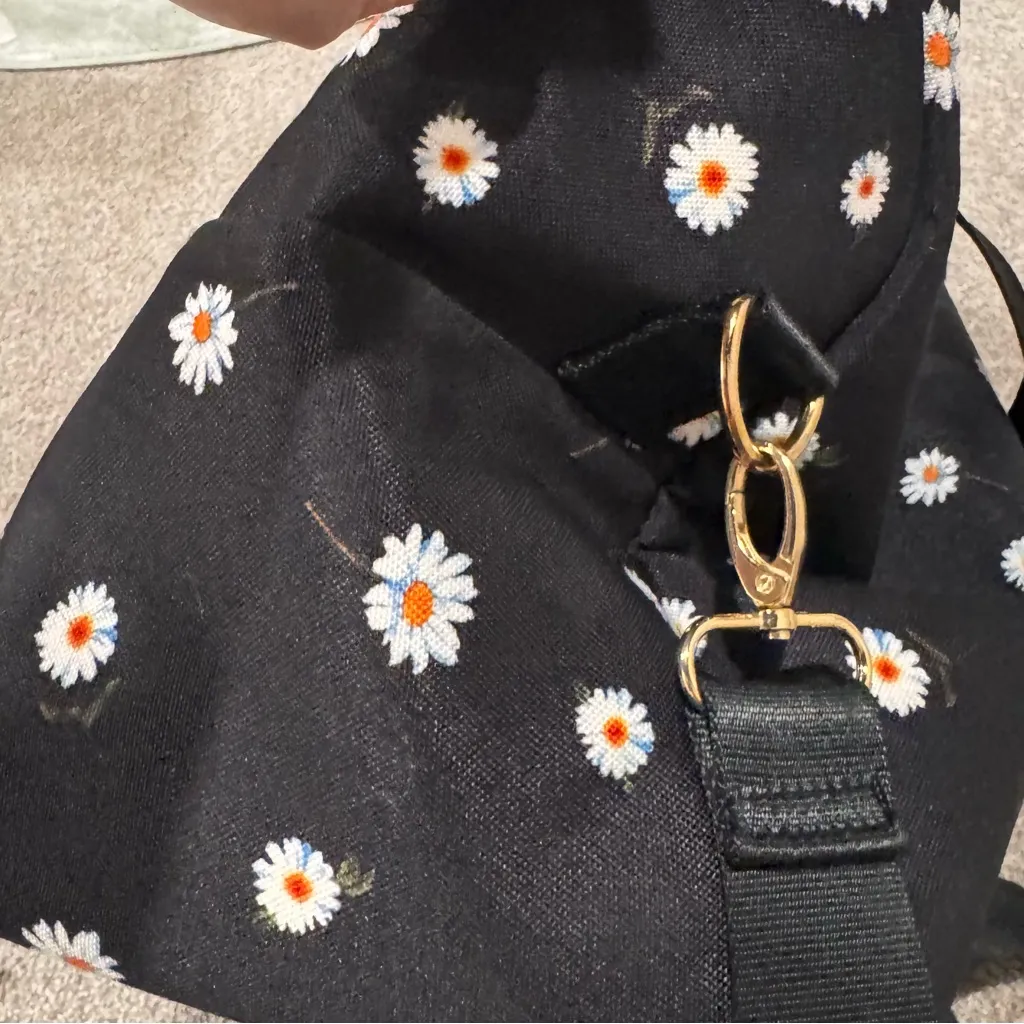 ALICE + OLIVIA‎ Weekender Floral Duffel Bag - Image 5