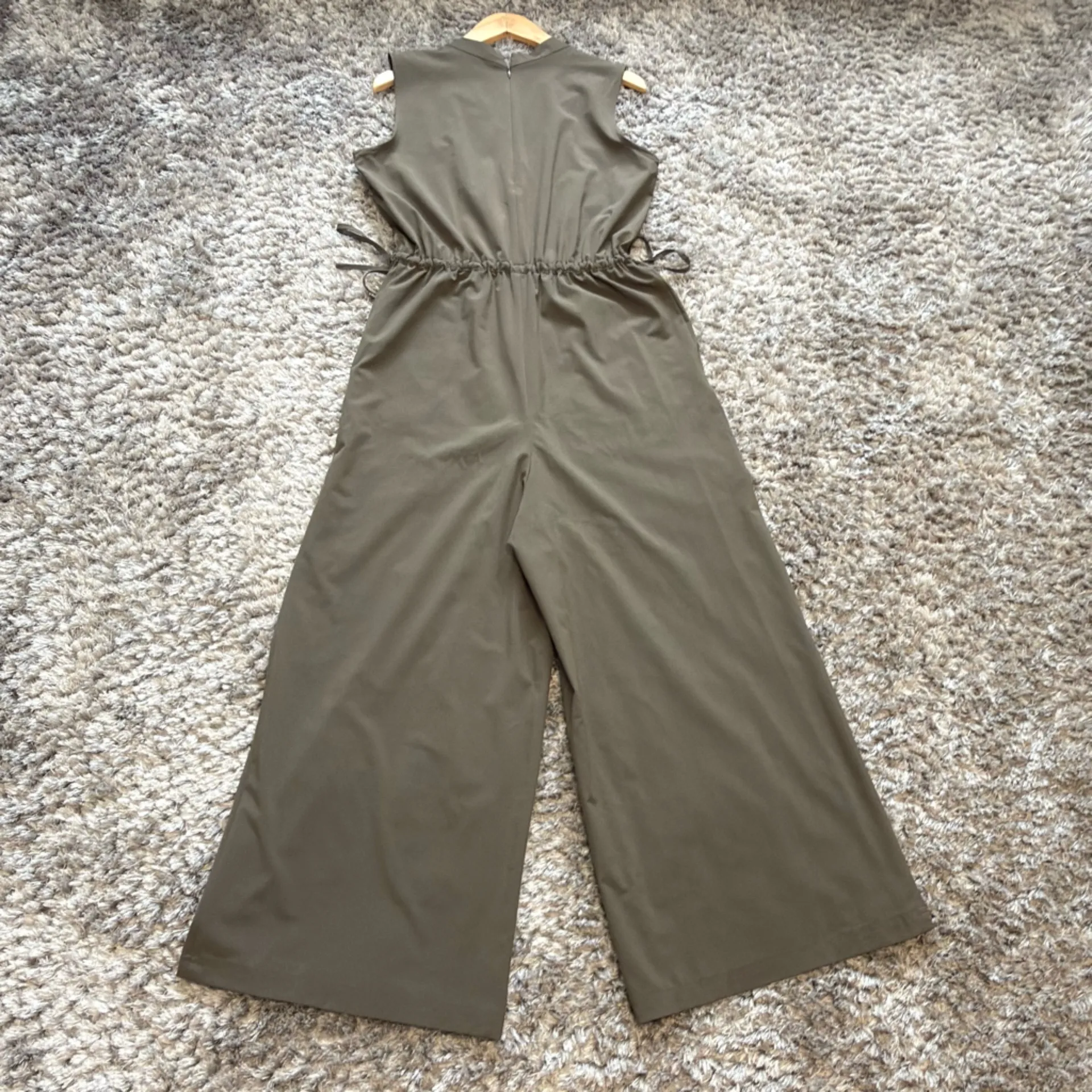 Calvin Klein Women’s Jumpsuit Size 4 Green Wide Leg - Image 3