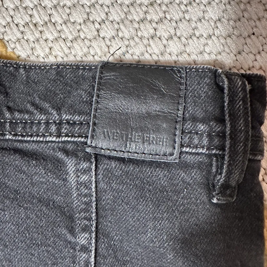 Free People Button Fly High Rise Super Wide Leg Cropped Landry Jeans Sz 27 Black - Image 5