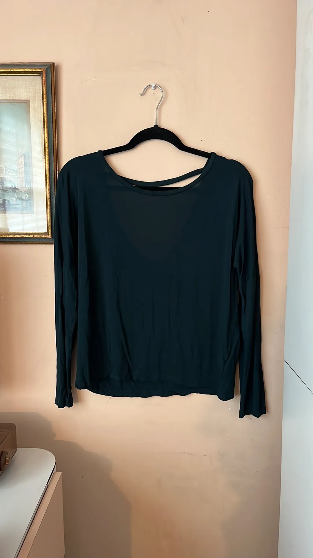 Forever 21 V neck back green long sleeve top - Image 2