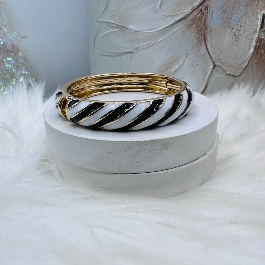 Black & White Stripe Design Thick Enamel Bangle Bracelet - Image 6