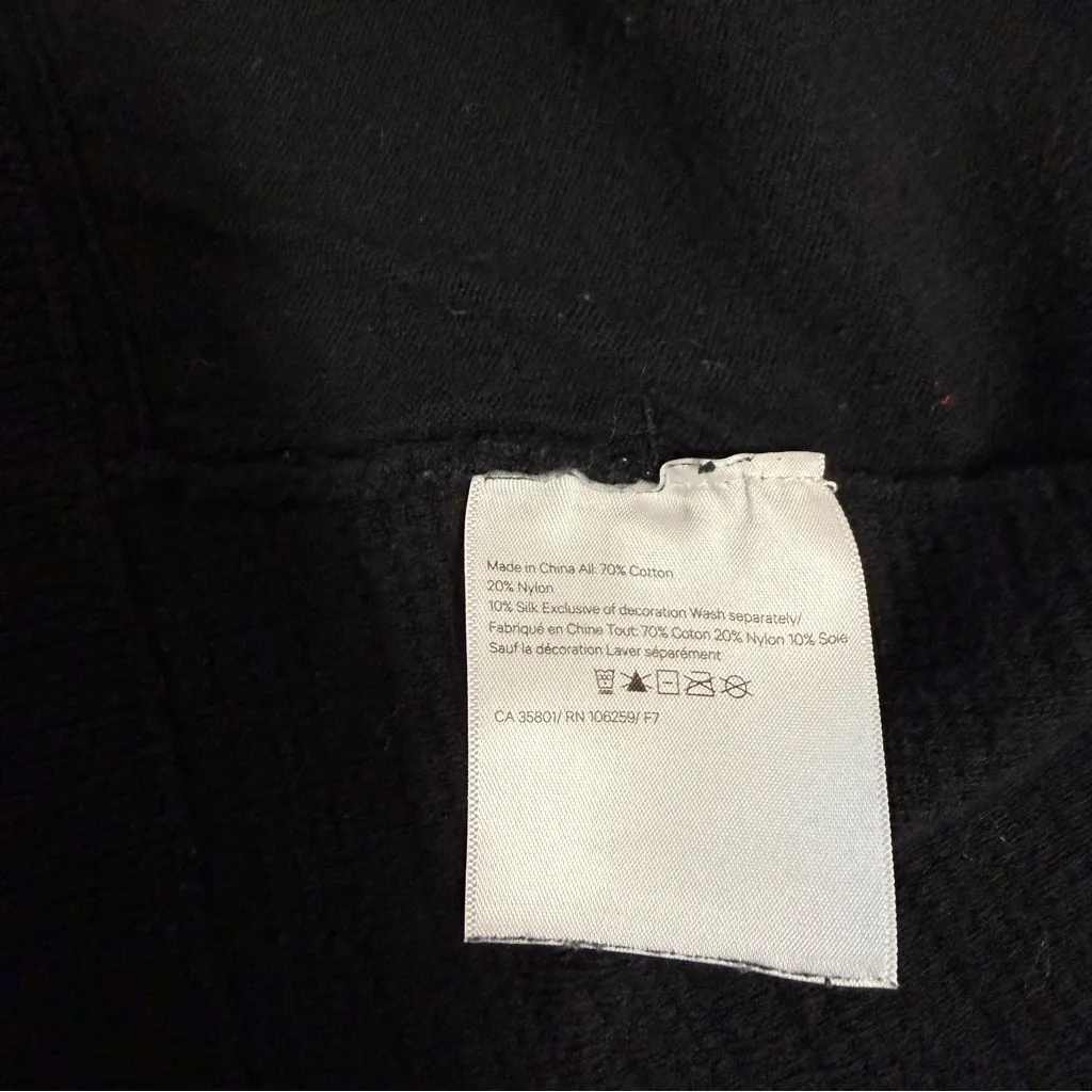 Lululemon Find Your Calm Wrap in Black, Size L ? - Image 9