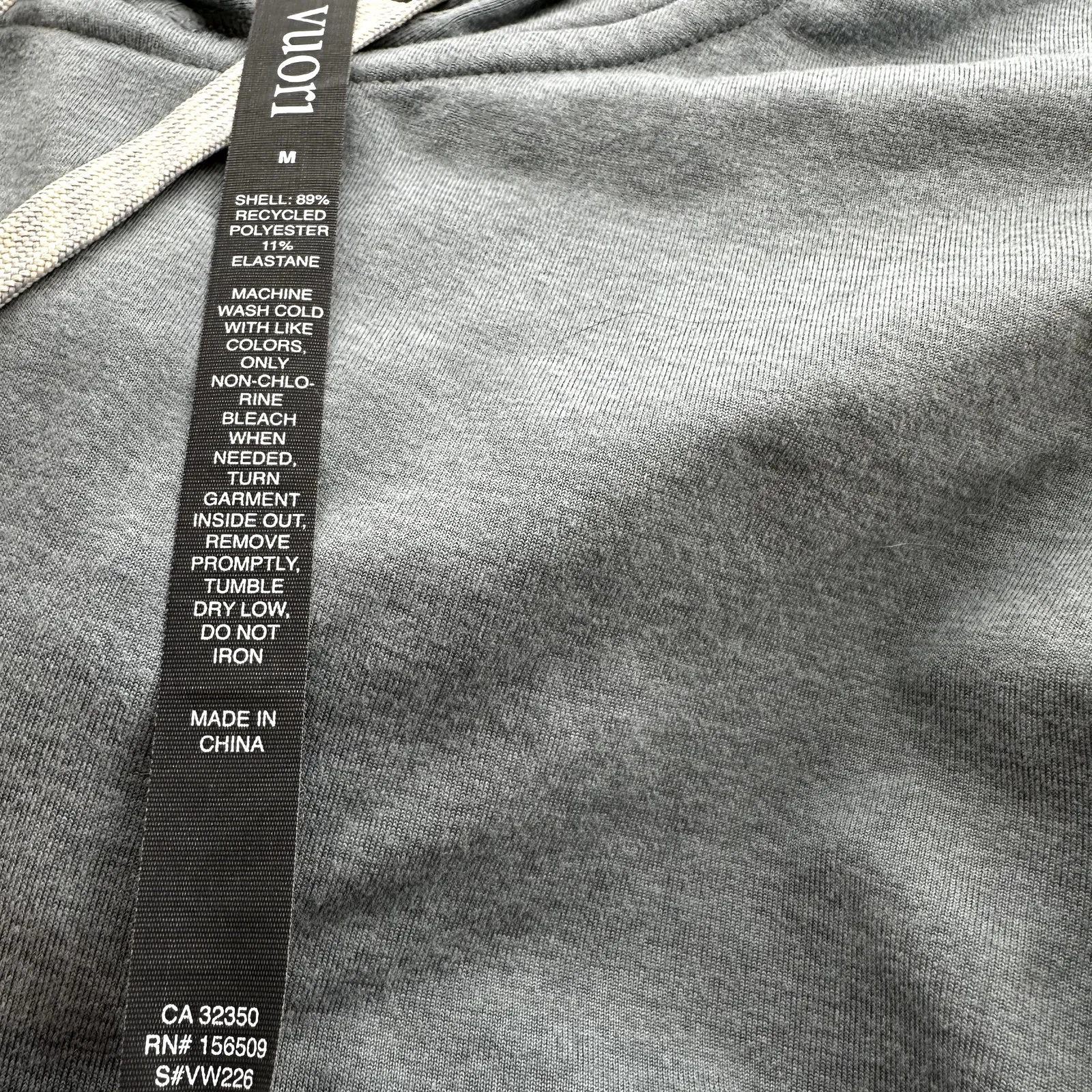 Vuori Halo Essential Hoodie Sweatshirt Cropped Boxy Relaxed DreamKnit Gray M - Image 3