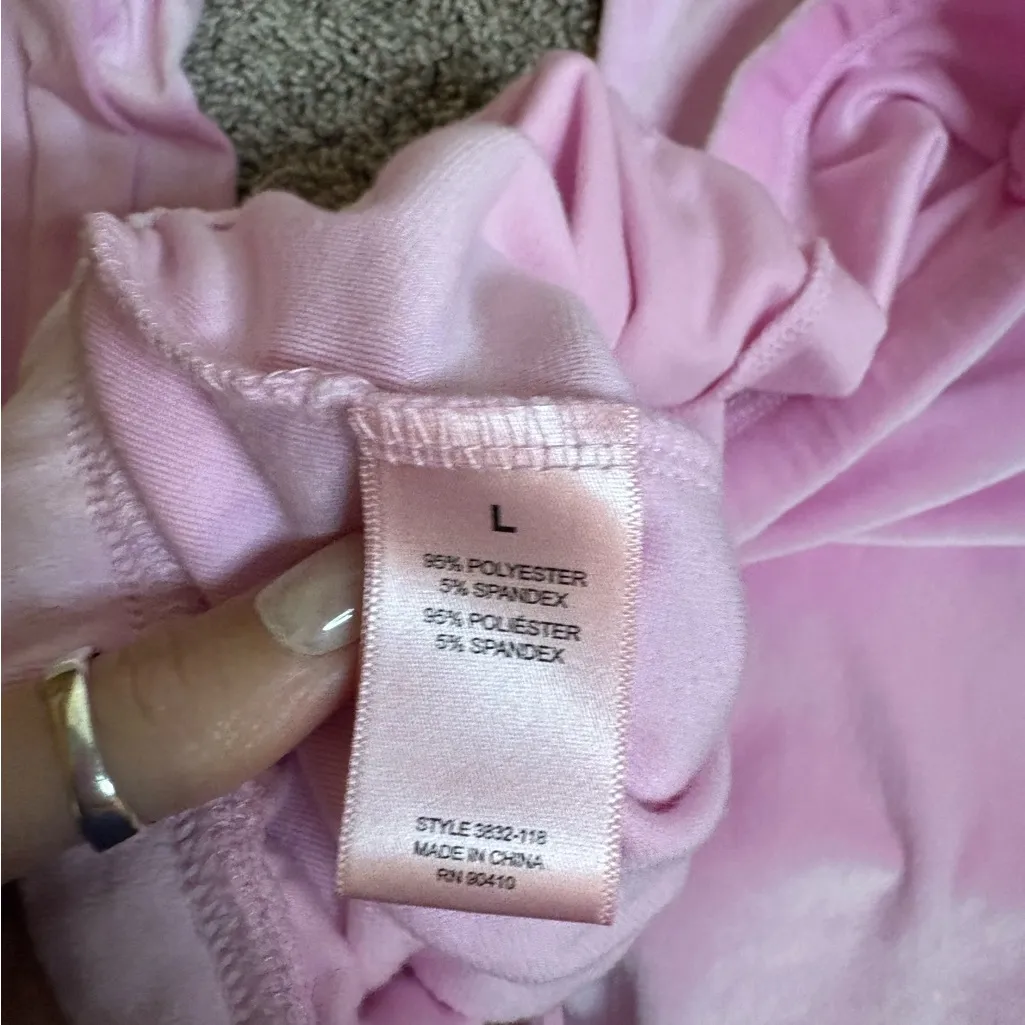 Juicy Couture Light Pink Velour sweatpants - Image 6