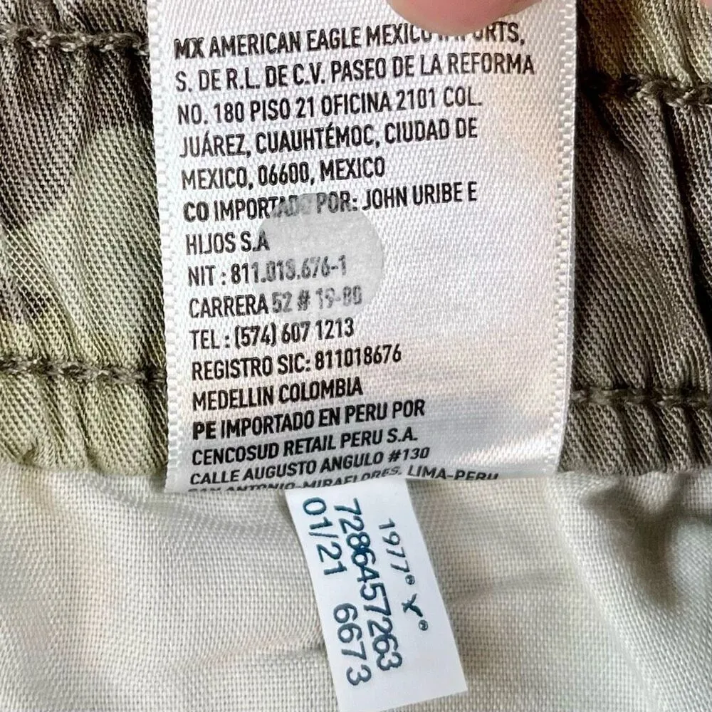 American Eagle Pull-on Drawstring Camo Shorts Large - Image 11