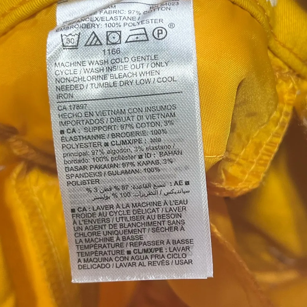 NWT Old Navy Pixie Yellow Daisy Floral Embroidered ankle pant size 6 - Image 4