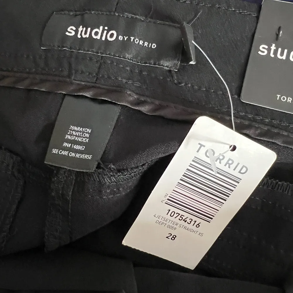 Torrid Studio Jetsetter Straight Leg Pants Black Millennium Stretch 28XS New - Image 6