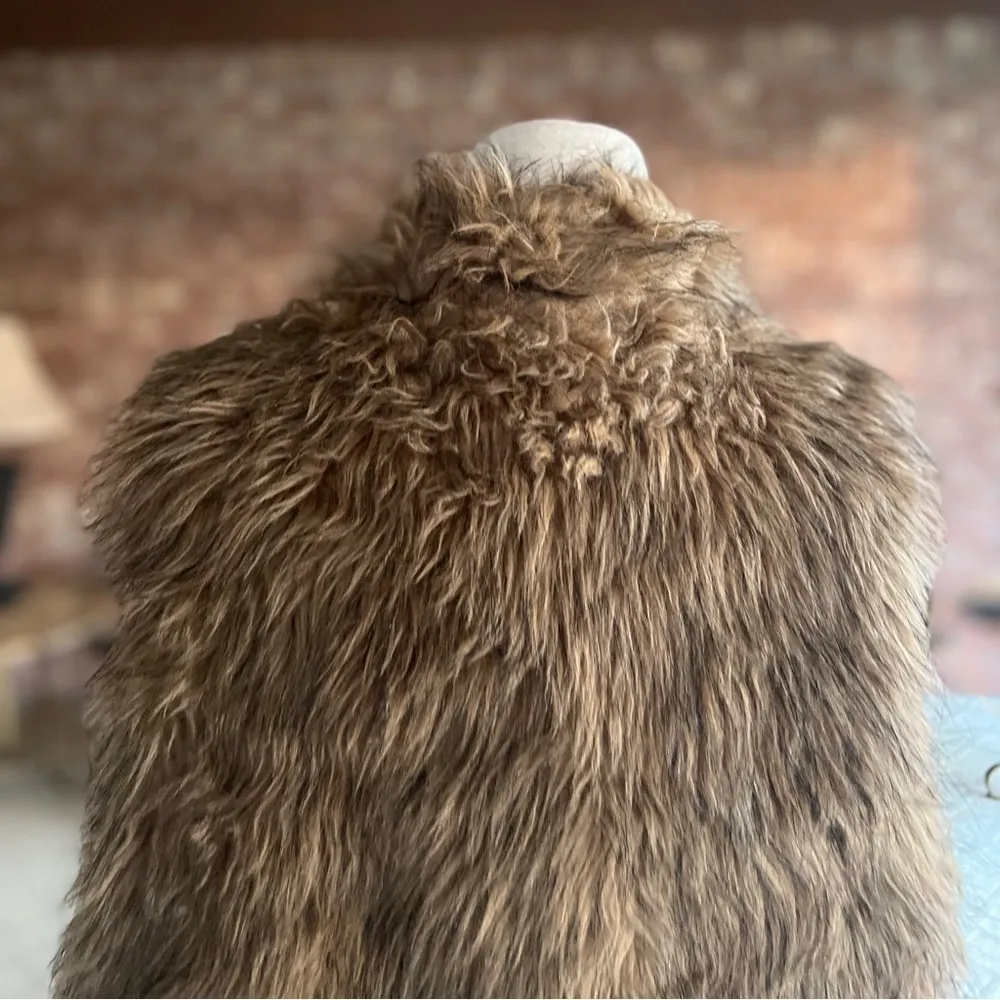New Directions Faux Fur Vest Brown Open Front L Shaggy Plush Chunky Layering Tan Size L - Image 7