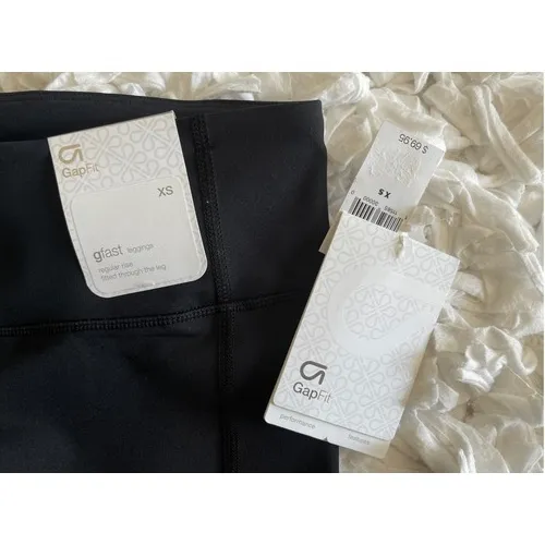 T8 GapFit Leopard Print Sports Bra & Black Honeycomb Leggings Set XS - Image 2