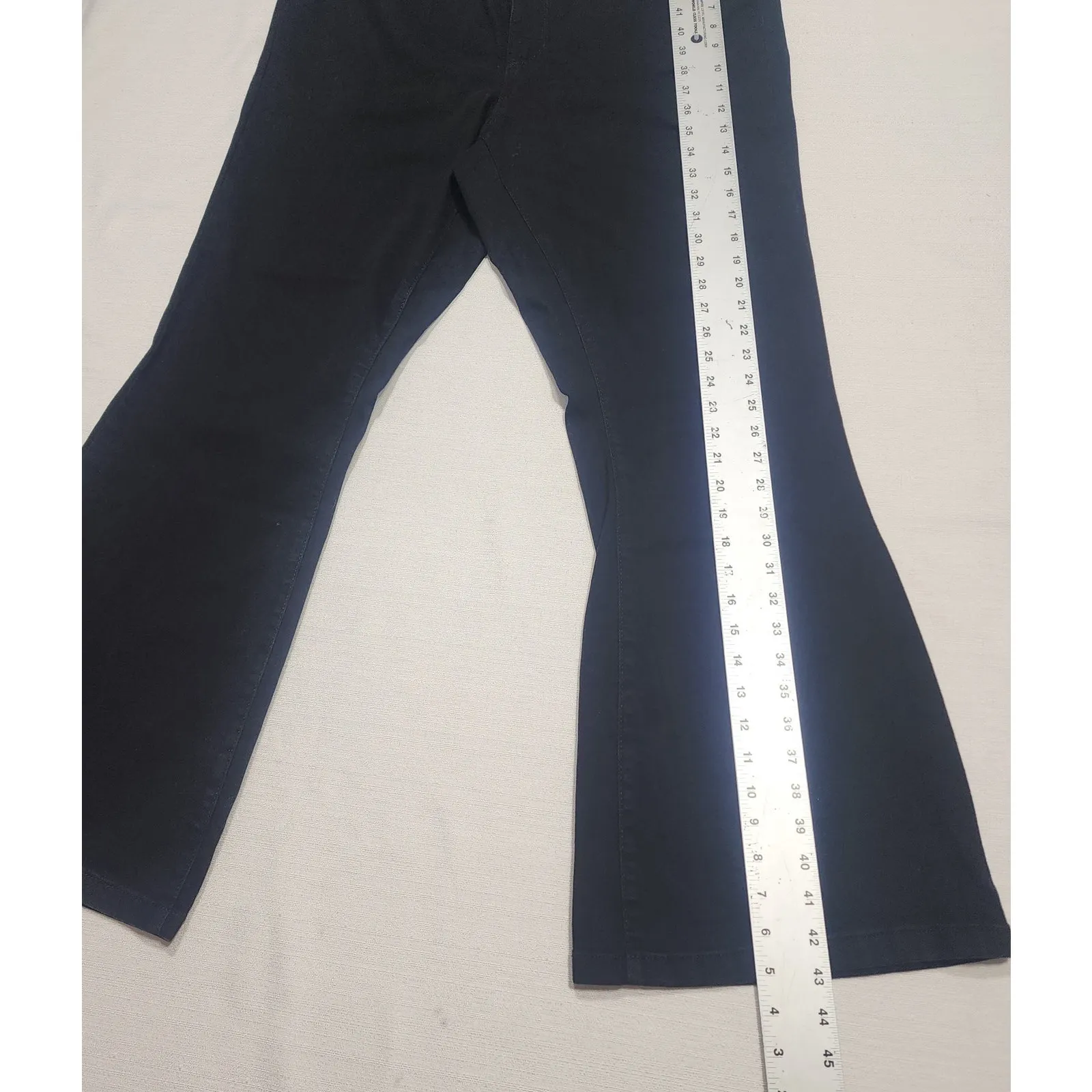 AVA & VIV Women's High rise flare jeans 17 W36''x L43'' - Image 4