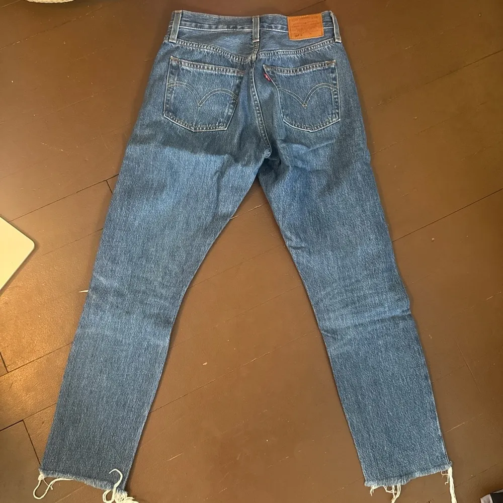 Levi’s 501 Skinny Jeans - Image 2