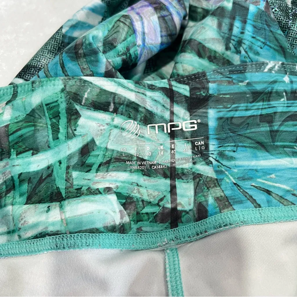 MPG leggings Tropical Multi Palms Mesh Back Printed Size Large Blue - Image 10