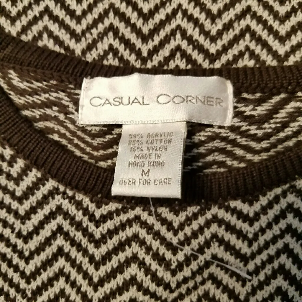 Casual Corner Knit Short Sleeve Top Chevron M Brown Size M - Image 6