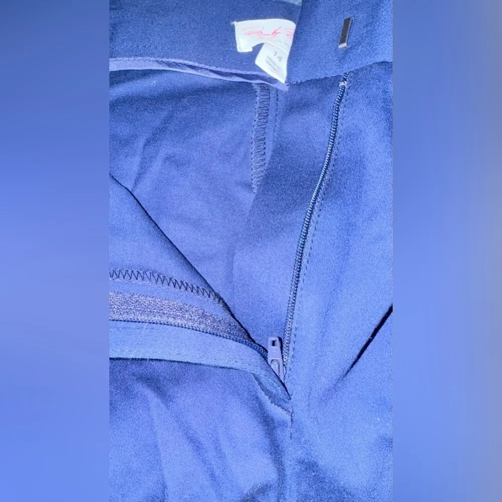 Nautical Style Shorts - Image 8