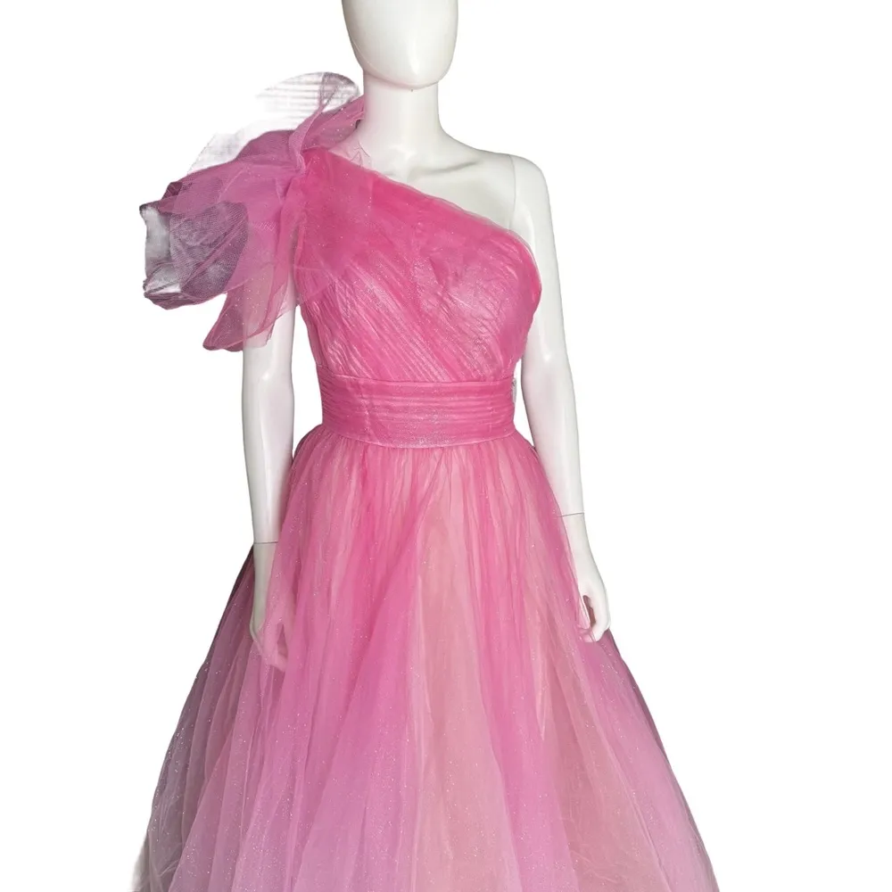 Mac Duggal Pink Glitter Ombre Ruffled One Shoulder Ballgown 20377 Women’s Sz 6 - Image 4