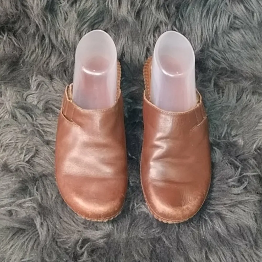 Naturalizer  brown leather slip on shoes - Image 4