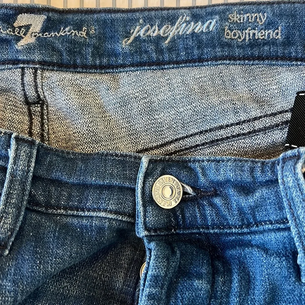 7 for all Mankind Josefina Skinny Boyfriend Size 28 - Image 5