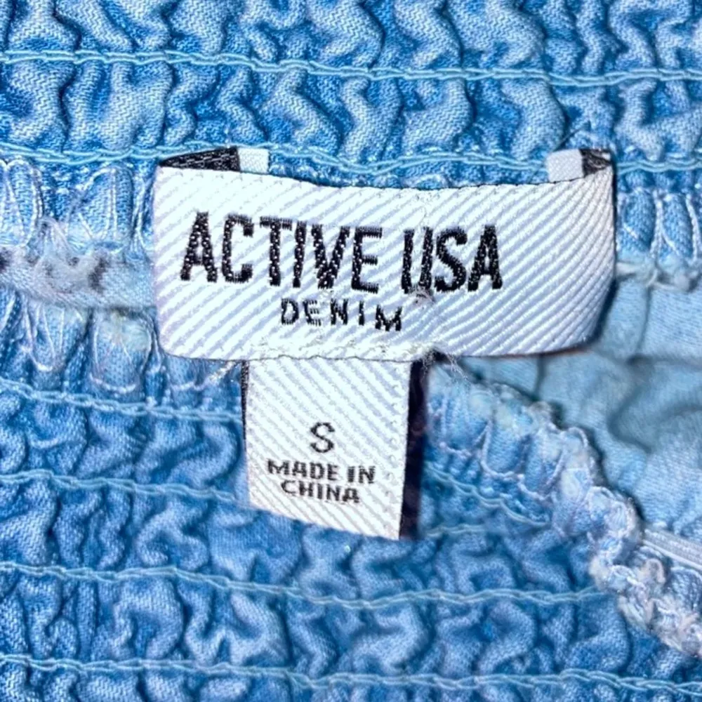 Active USA Off The Shoulder Scrunchie/Ruffle Tunic Top Size Small Denim Blue - Image 3