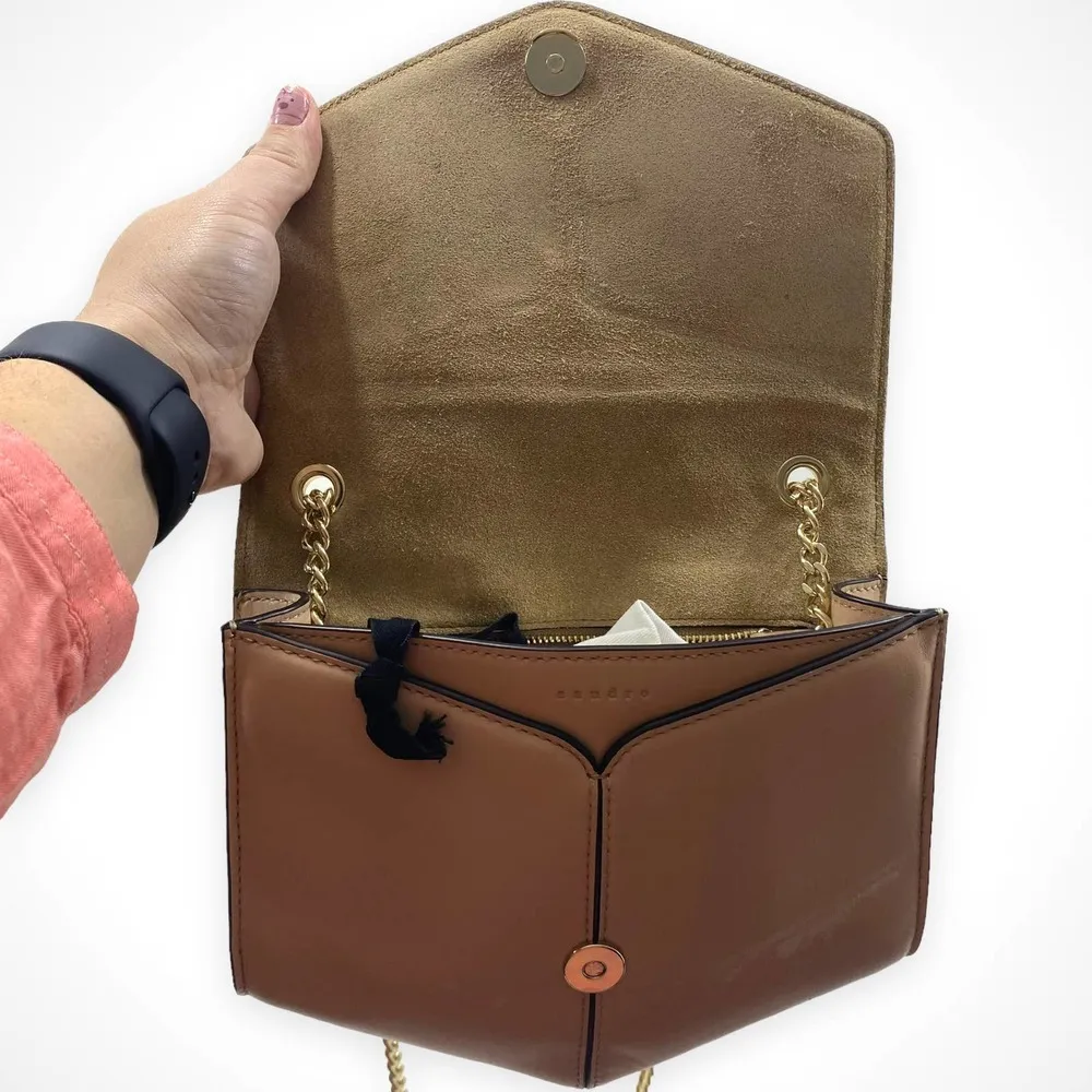 SANDRO Beige Crossbody Bag With Gold Accent Strap - Image 5